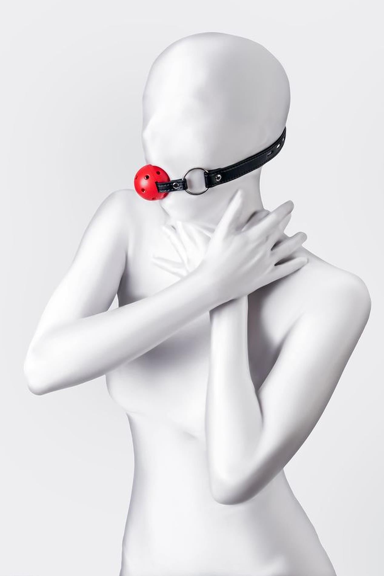 Blindaj BDSM Anonymo, reglabil, roșu și negru, 64 cm