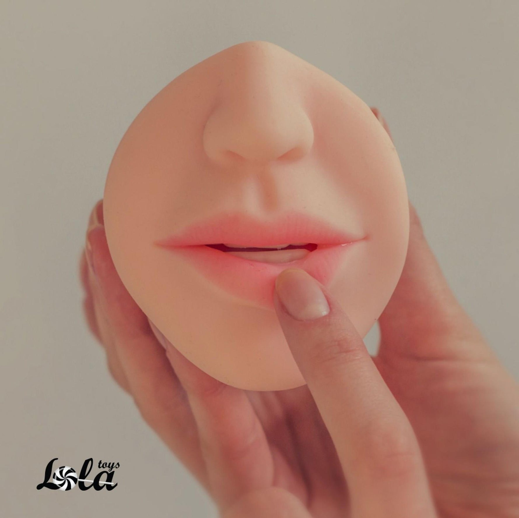 Masturbator Lola Toys Satisfaction Hot Babe TPE 15 cm