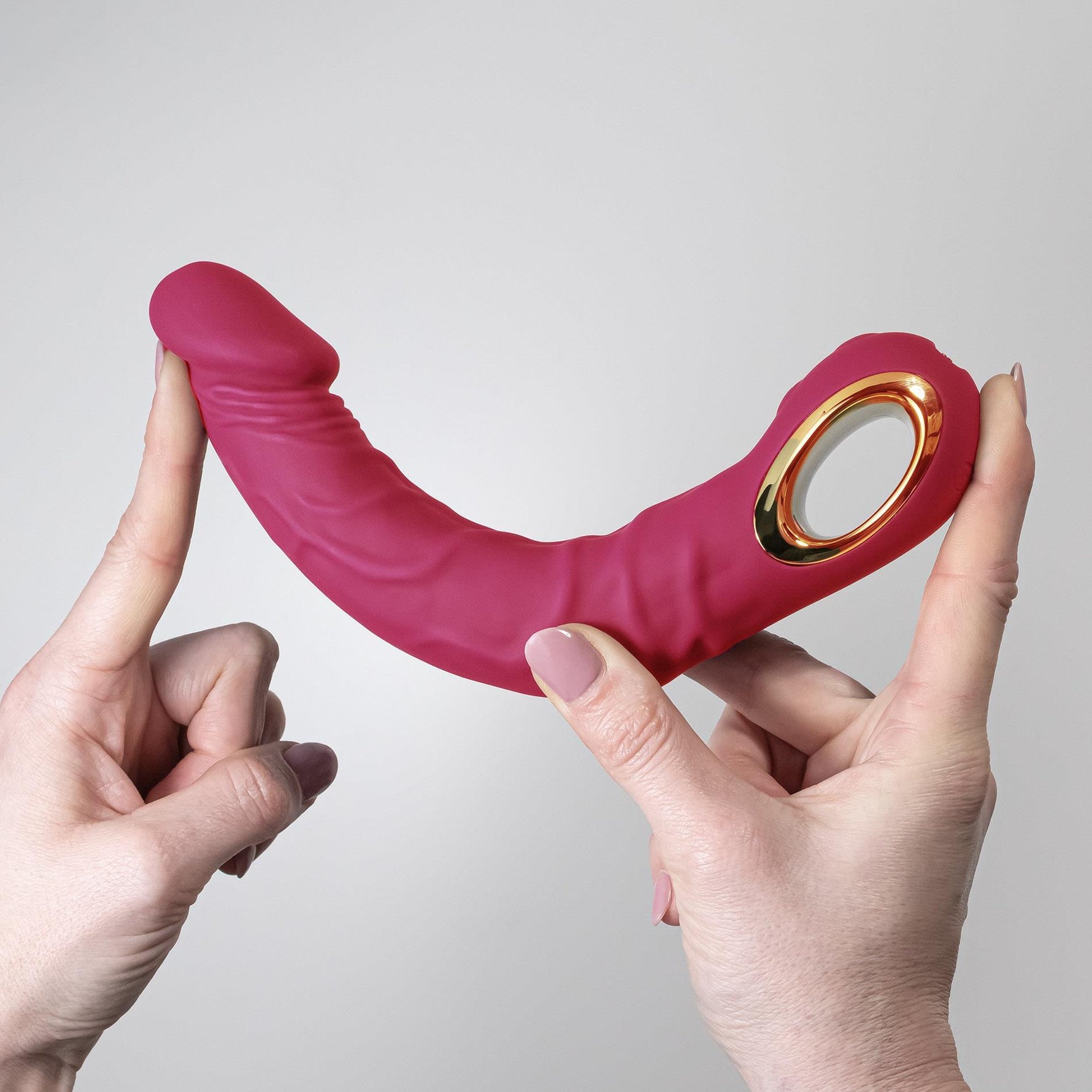 Vibrator realist Crushious Magnus Bend roz cu USB