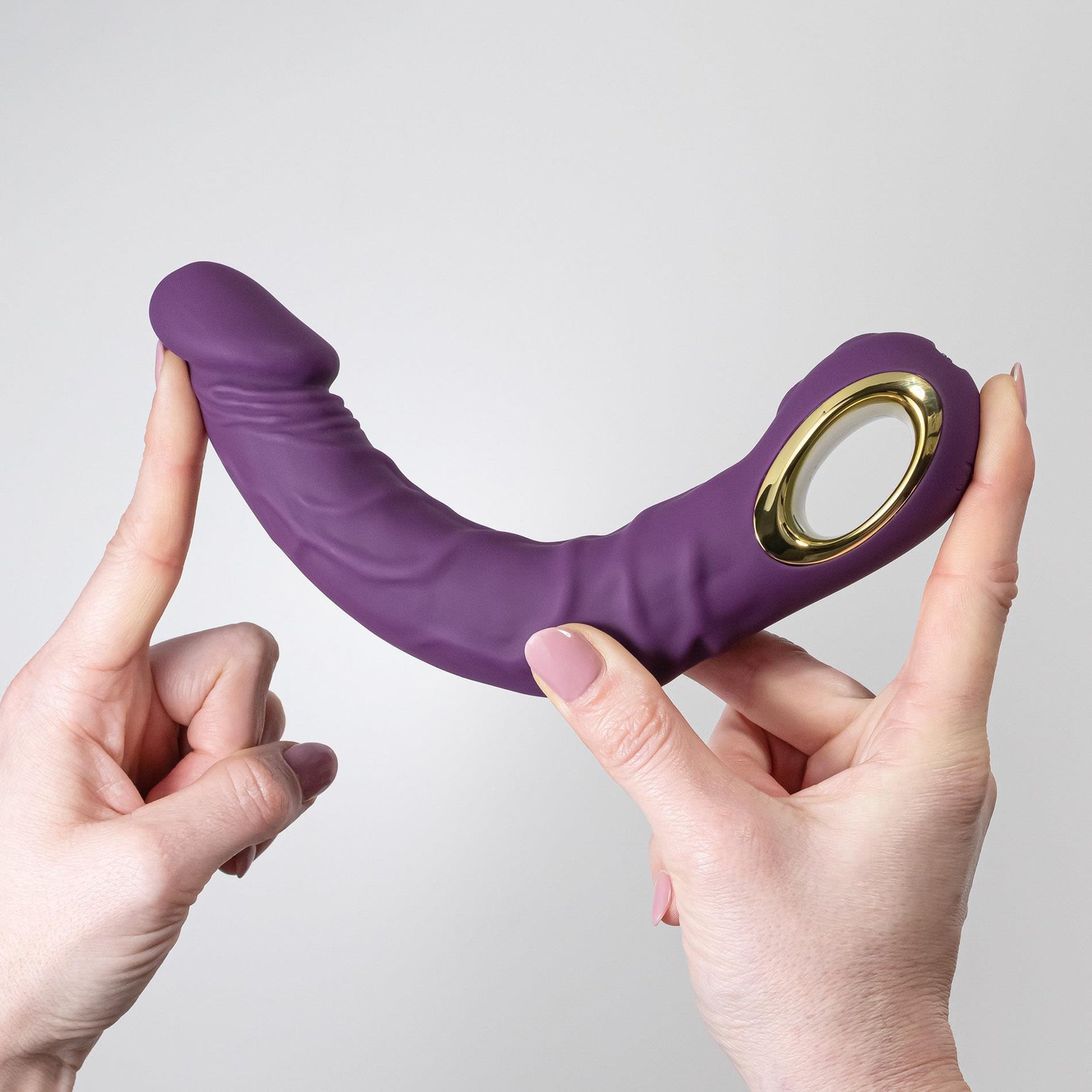 Vibrator realist Crushious Magnus Bend flexibil violet USB 22 5 cm