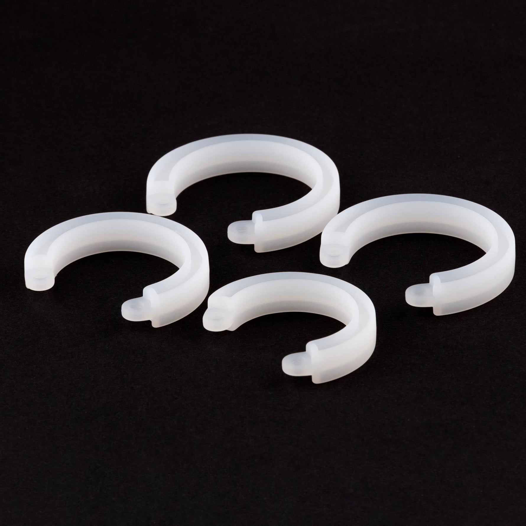 Cușcă pentru penis HeavyFun din silicon 7 cm cu 5 inele