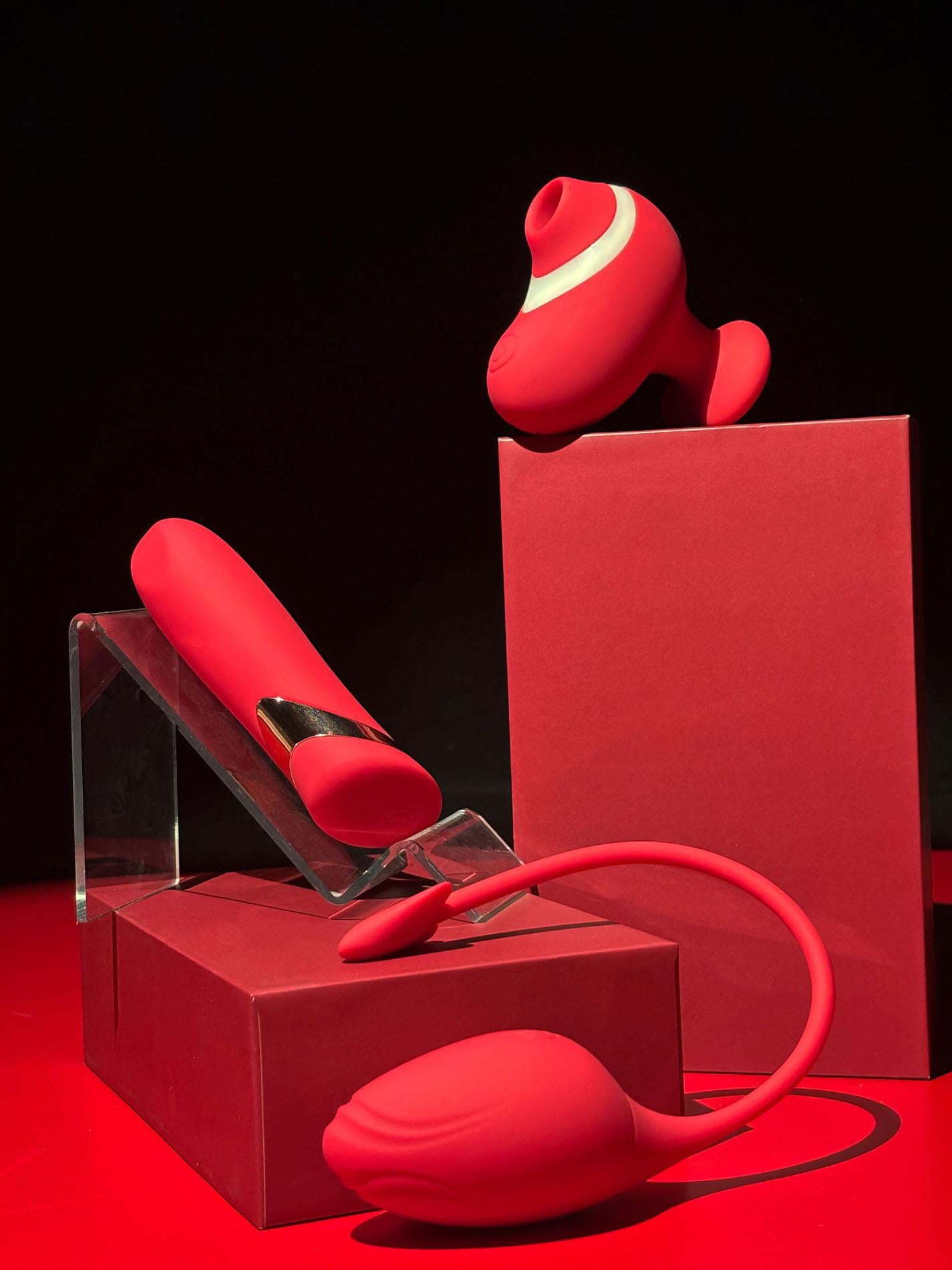 Vibrator USB drăguț din silicon roșu de 10 cm, seria B