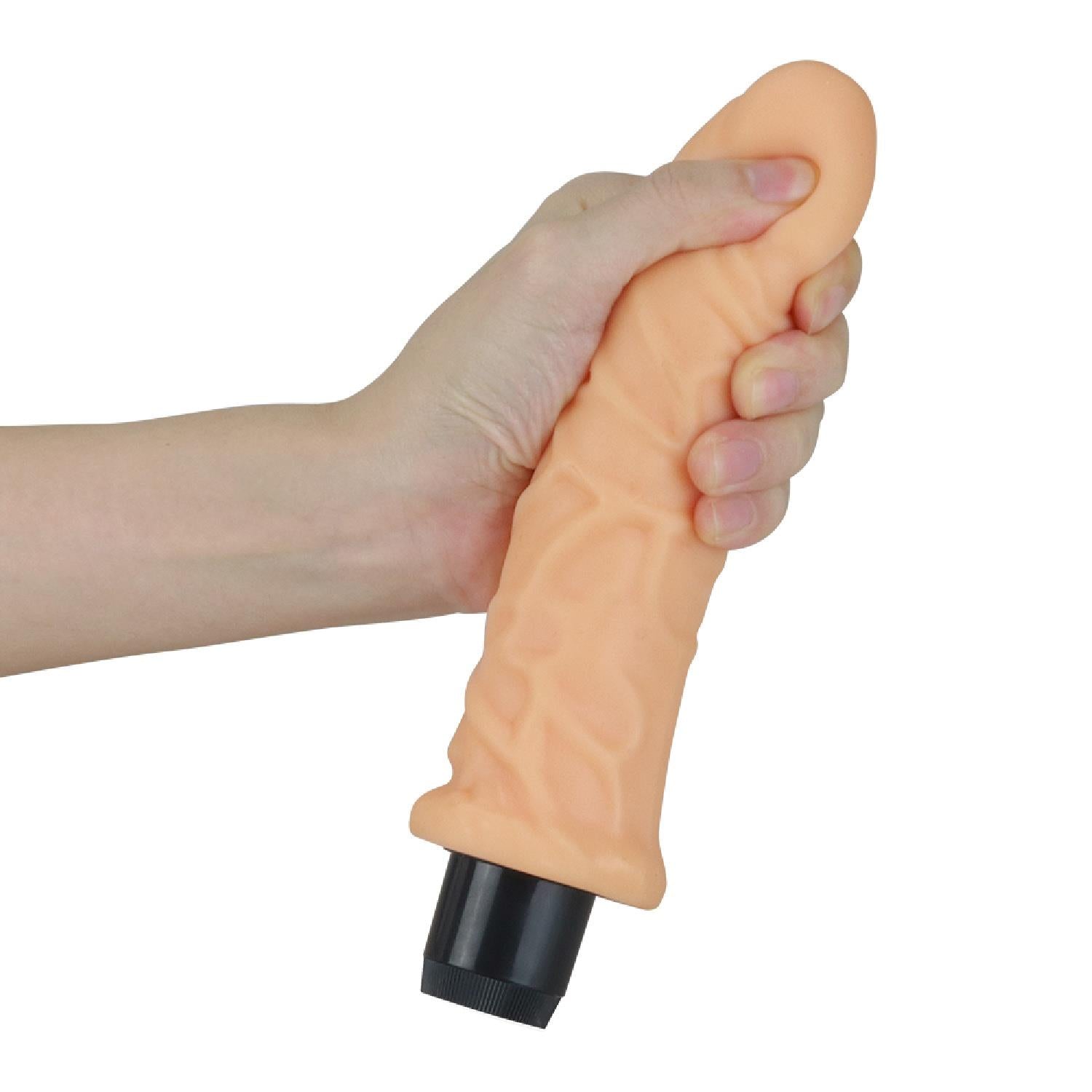 Vibrator realist Lovetoy Cyberskin de 19 cm
