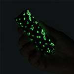 Mini vibrator reîncărcabil Lovetoy, verde închis strălucitor, 8 cm