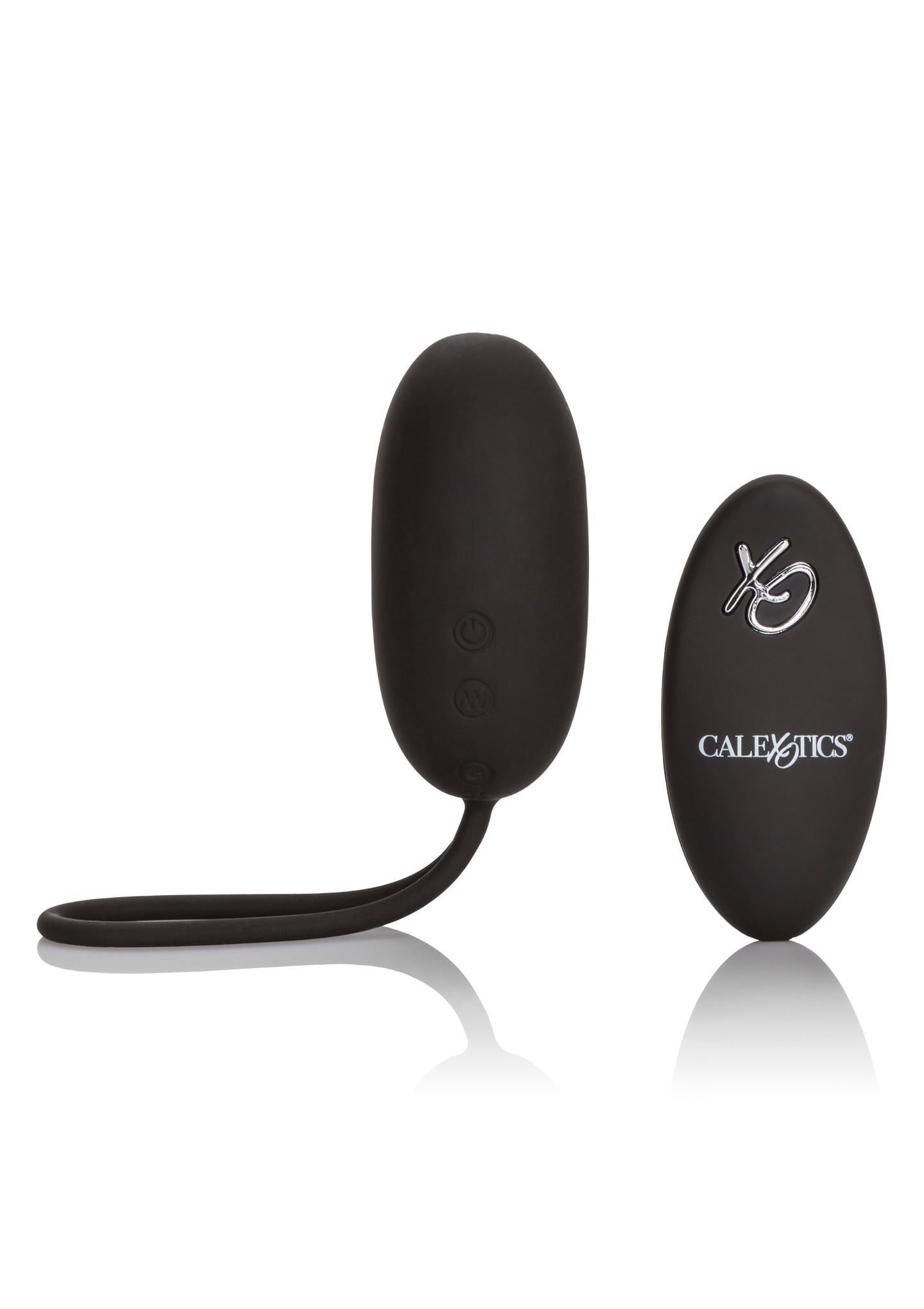 Ou vibrant Calexotics cu telecomandă, silicon, negru