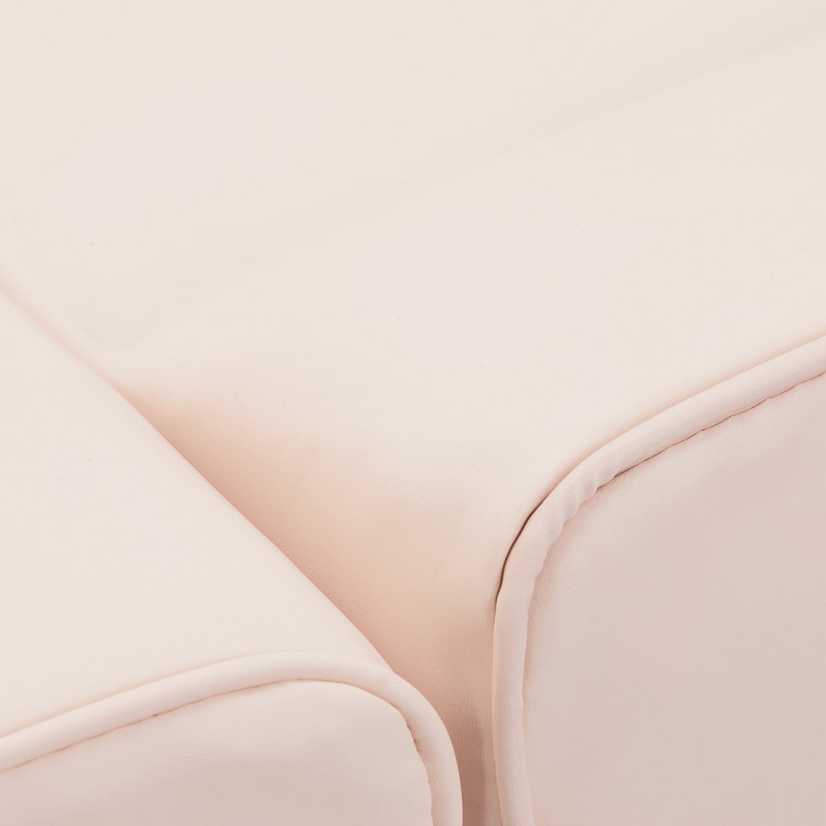 Scaun cosmetic Basic 202 cu tăvi, roz