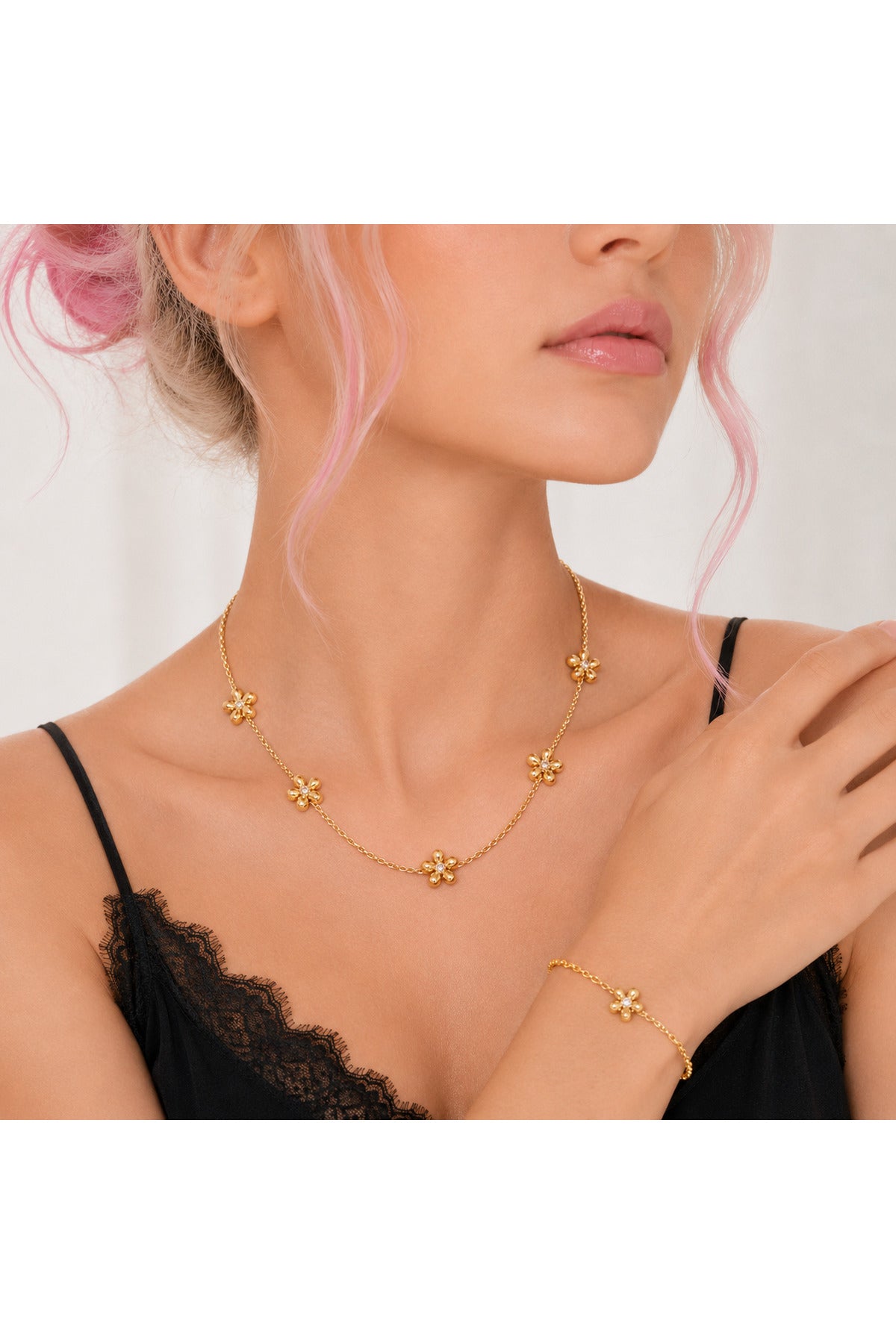 Set colier și brățară cu elemente florale, placate cu aur 18K