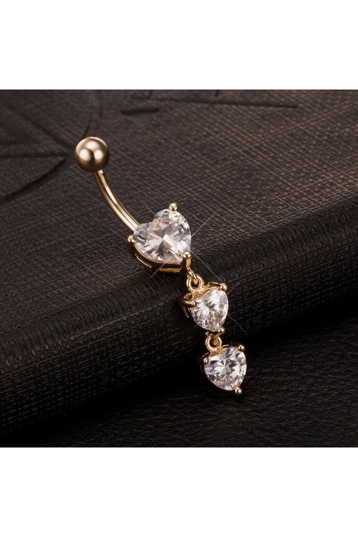 Cercel piercing pentru buric placat cu aur de 18K, model inimă