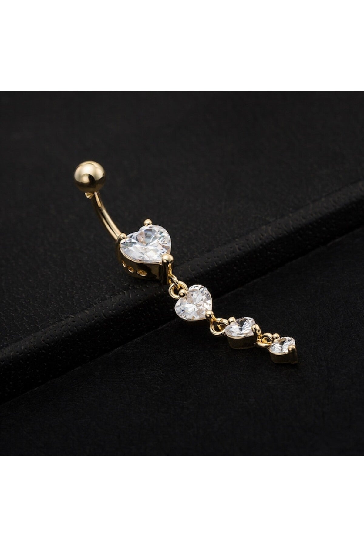 Piercing pentru buric placat cu aur de 18K, model inimă
