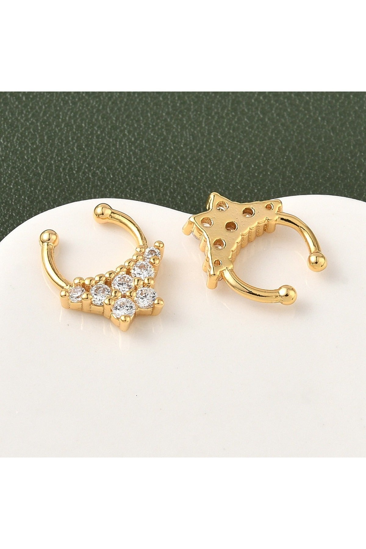 Cercel piercing fals pentru septum, placat cu aur 18K, model fluture