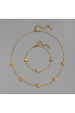 Set colier și brățară cu elemente florale, placate cu aur 18K