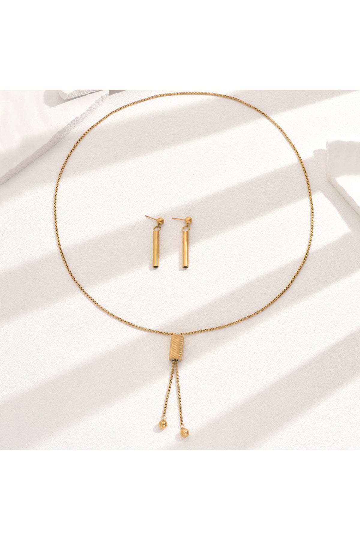 Set colier și cercei, placat cu aur 18K