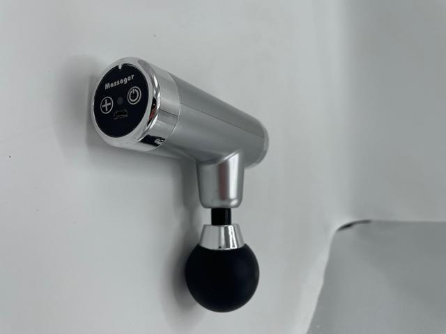 Mini aparat de masaj Power Escorts argintiu 25 cm