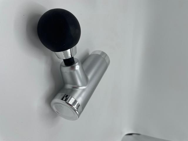 Mini aparat de masaj Power Escorts argintiu 25 cm