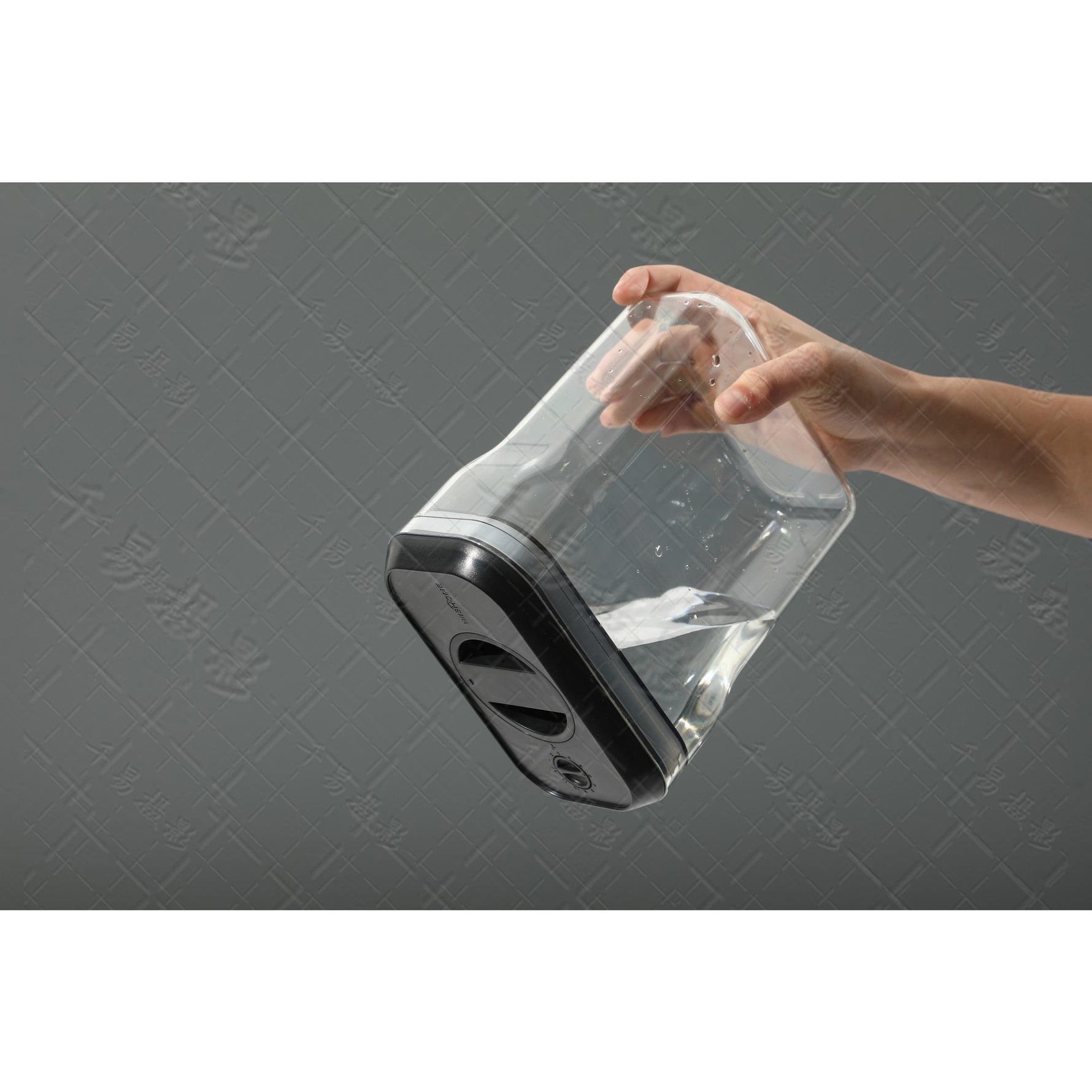 Recipient din Plastic, Flippy, pentru Alimente/Obiecte, Inchidere Ermetica Rotire 90 grade, 2l, 20.5 x 10.5 x 27 cm,