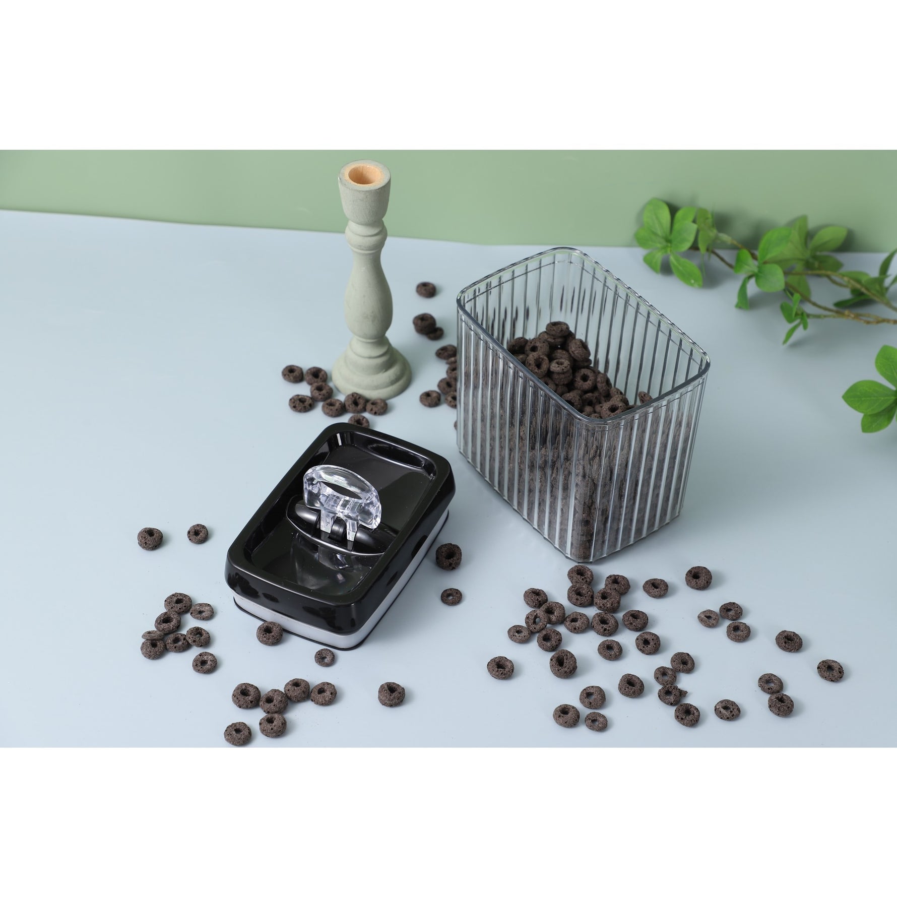 Set 3 Recipiente din Plastic, Flippy, pentru Alimente/Obiecte, Inchidere Ermetica, Textura Ondulata, 2 x 1.5l, 1 x 3.3