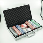 Set de Poker Complex cu 300 de jetoane Flippy, Include 2 seturi de carti, 5 zaruri, Echipat cu servieta de aluminiu cu