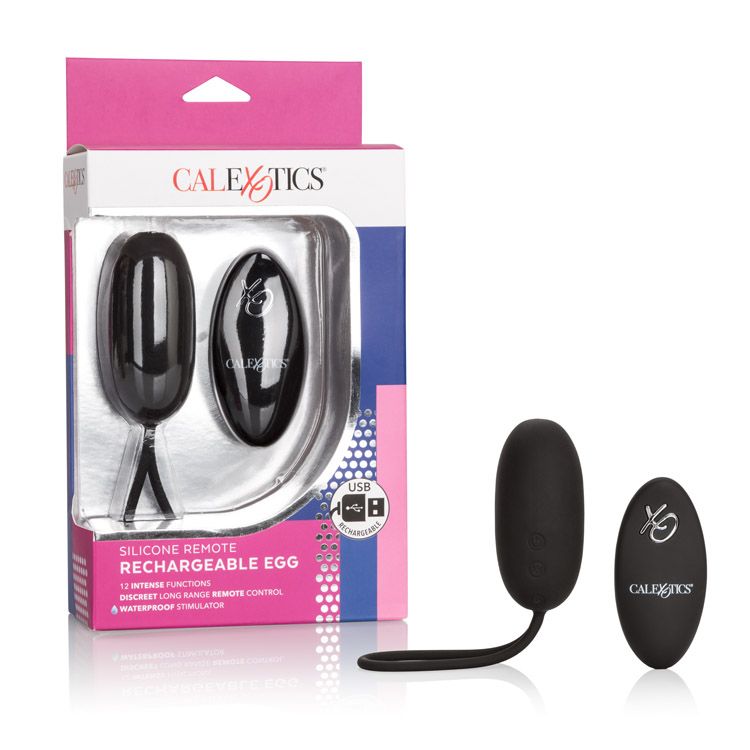 Ou vibrant Calexotics cu telecomandă, silicon, negru