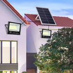 Set 2 proiectoare LED SMD 30W cu incarcare solara Flippy, panou solar, cu telecomanda, suport prindere, material ABS,