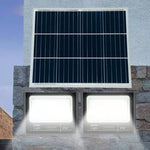 Set 2 proiectoare LED SMD 30W cu incarcare solara Flippy, panou solar, cu telecomanda, suport prindere, material ABS,