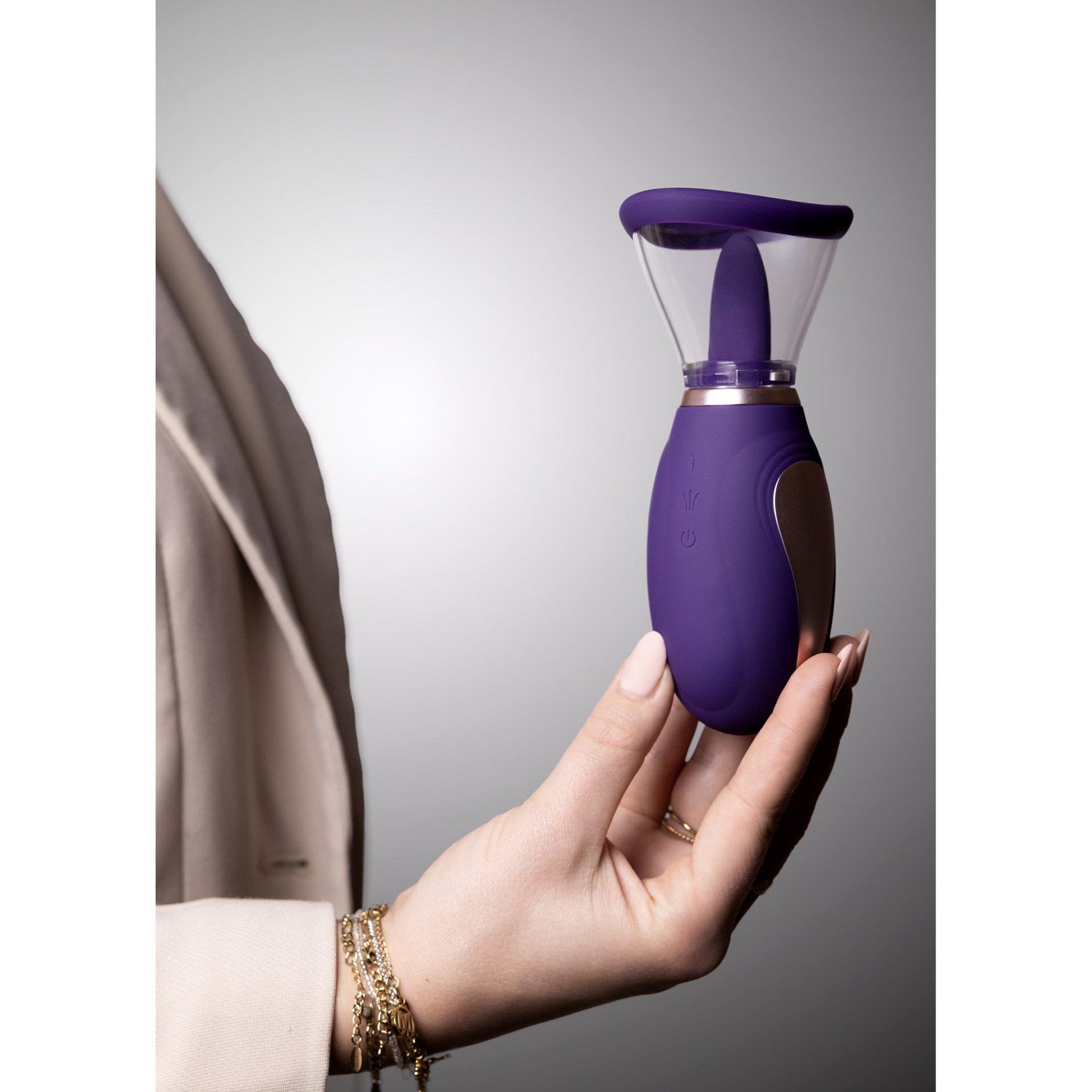 Pompă de sân și clitoris Pumped Enhance reîncărcabilă din silicon, violet