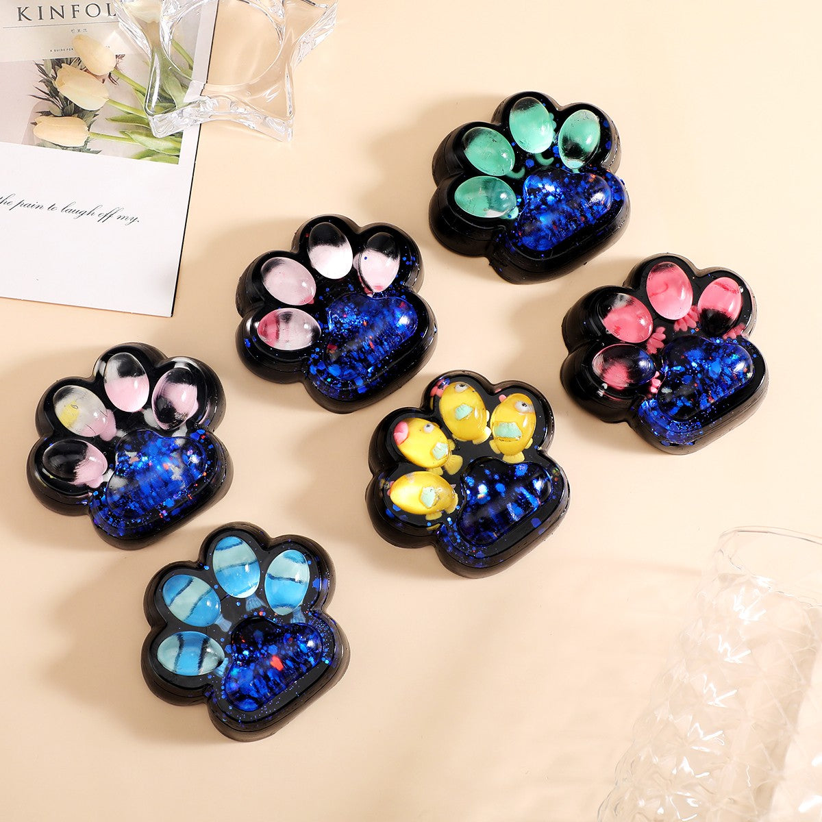 Jucarie Antistres Squishy, Flippy, cu Revenire Lenta, Squeeze Pinch Family, Model Cat Paw, 6.5 x 6 cm, din Tpr, 4-6