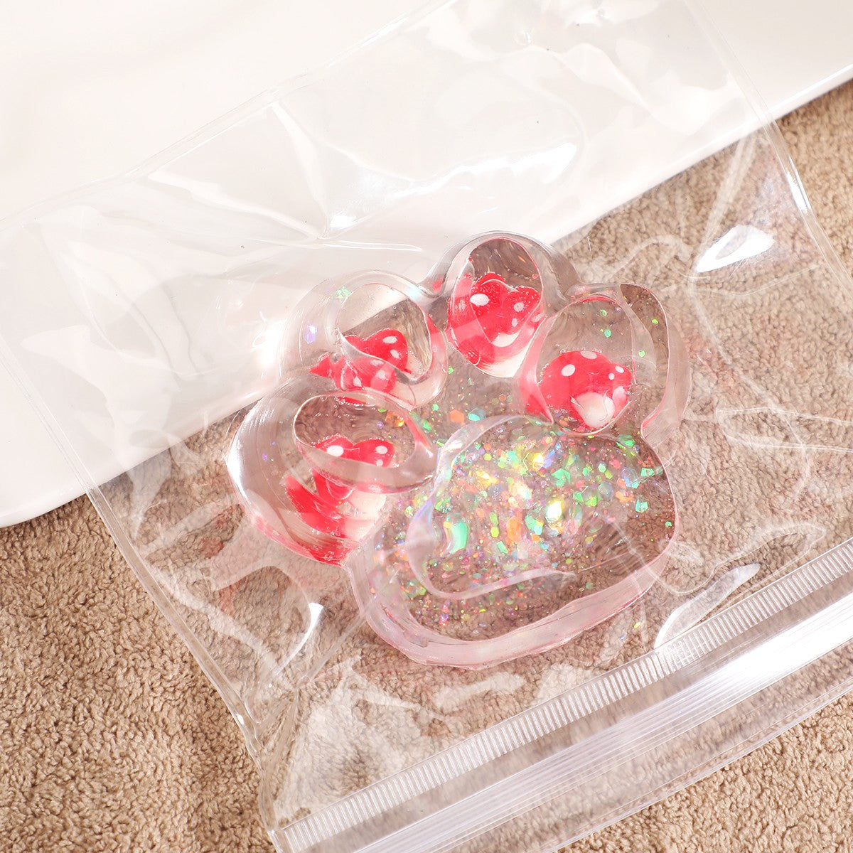 Jucarie Antistres Squishy, Flippy, cu Revenire Lenta, Model Cat Paw, Squeeze Pinch Family, 6.5 x 7 cm, din Tpr, 4-6