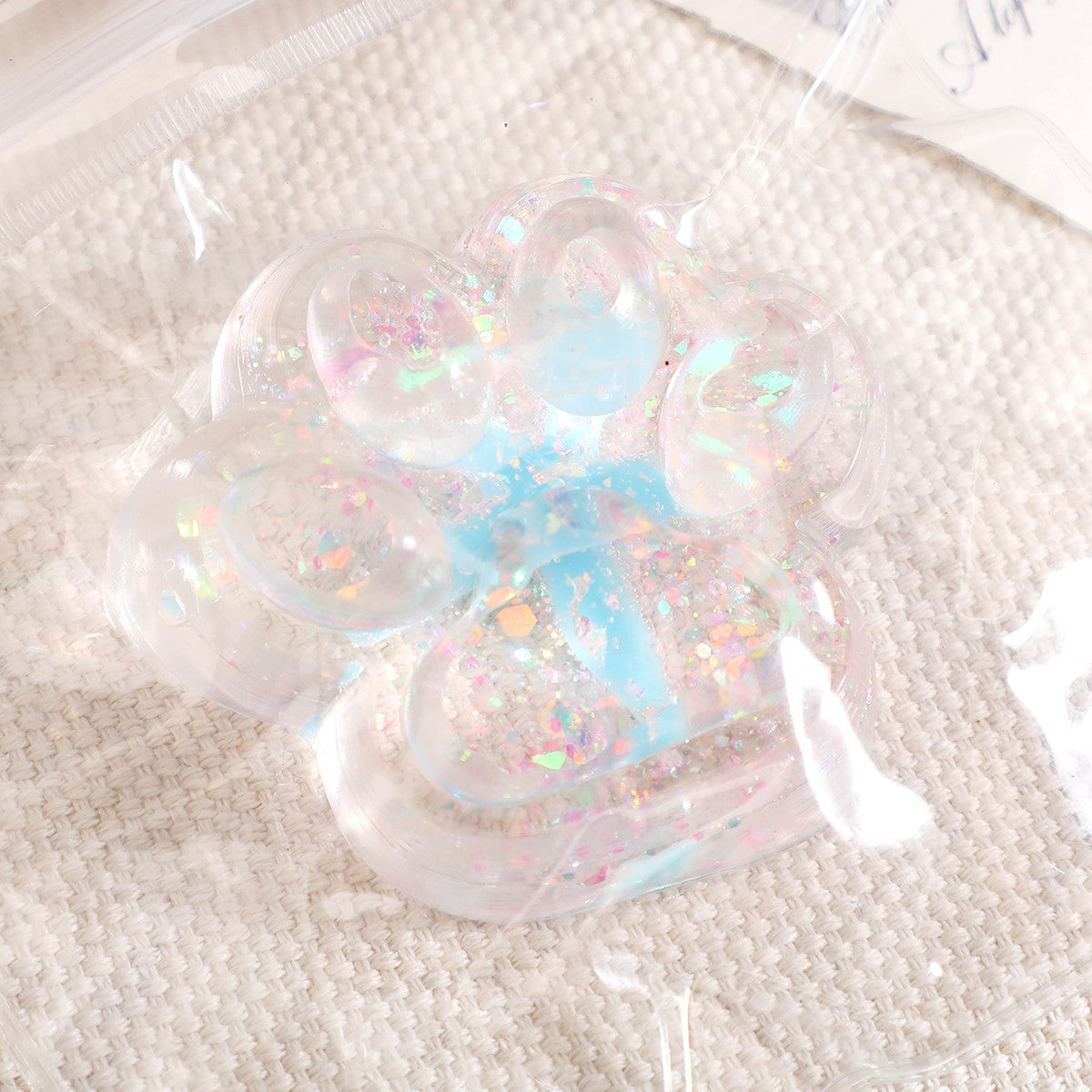 Jucarie Antistres Squishy, Flippy, cu Revenire Lenta, Squeeze Pinch Family, Model Cat Paw, 6.5 x 7 cm, din Tpr, 4-6