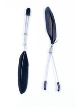 Cleme pentru mameloane cu pene reglabile exclusive Fetish seria B, 15 cm