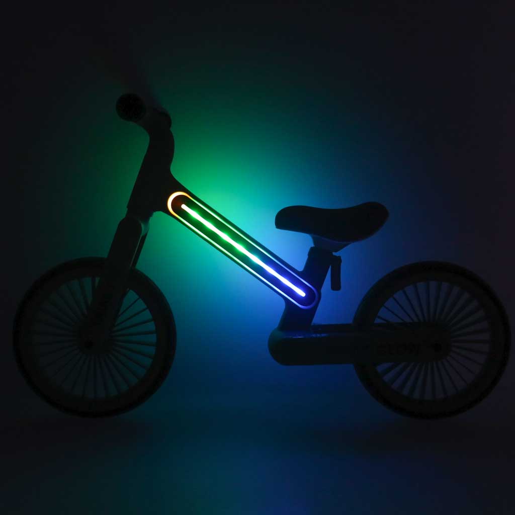 Bicicletă de echilibru Trike Fix Glow LED Neagră