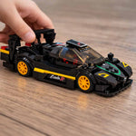 Mașină Rastar 93900-B Pagani Zonda R la scara 1:28, cuburi din 387 de piese.