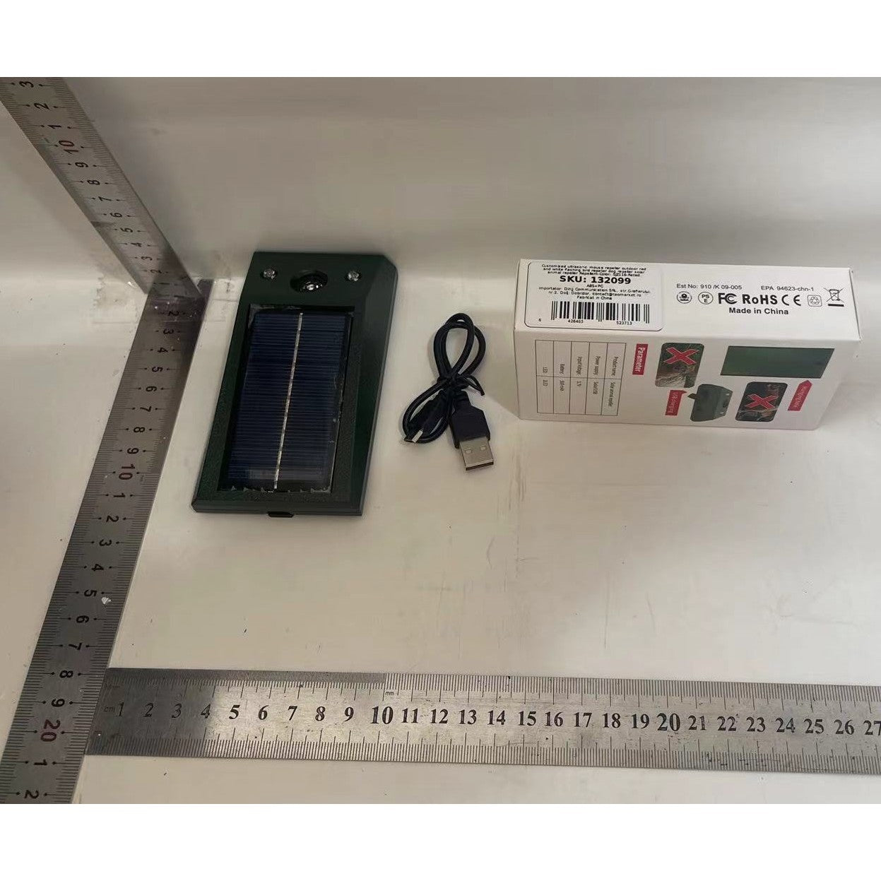 Aparat Solar LED cu Ultrasunete, Flippy, Repelent pentru Animale Mari si Mici, Lumina Rosie si Alba, Anti Rozatoare,
