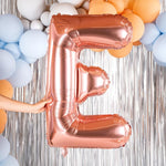 Balon Folie Metalizata Litera E, Flippy, 80 cm, Umflati cu Heliu sau Aer, Ambalaj Individual, Pai inclus, Rose Gold