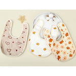 Baveta in Forma de U, Flippy, din Bumbac, pentru Copii 0-12 Luni, Rezistenta la Apa, cu Capse, Model cu Inimoare, 21x30