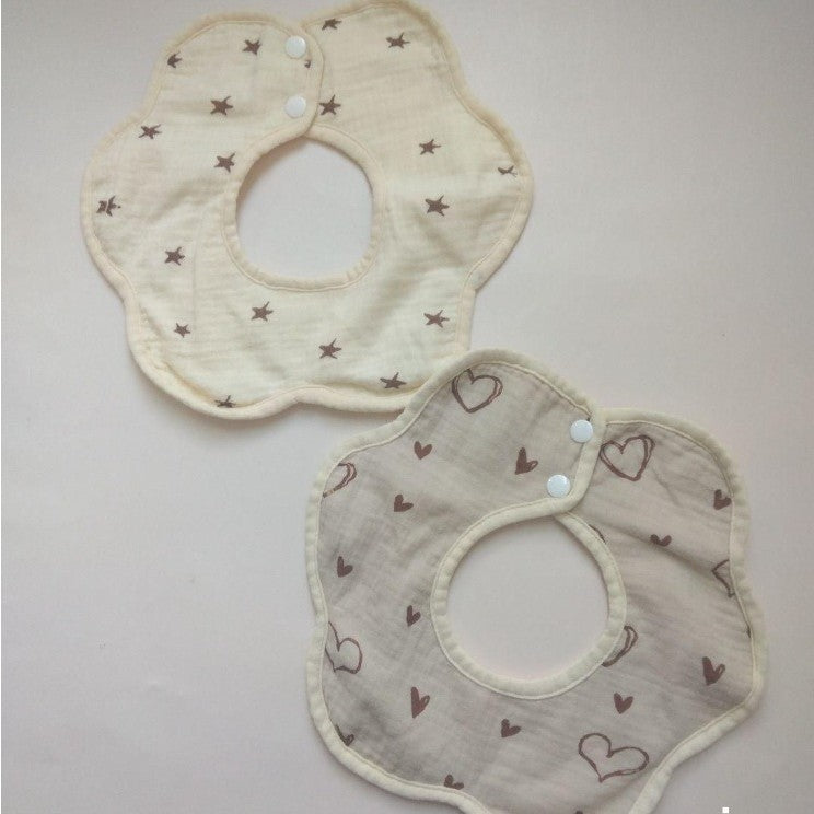 Baveta Tip Floare, Flippy, din Bumbac, pentru Copii 0-12 Luni, Rezistenta la apa, cu Capse, Model cu Inimioare, 26 x 29