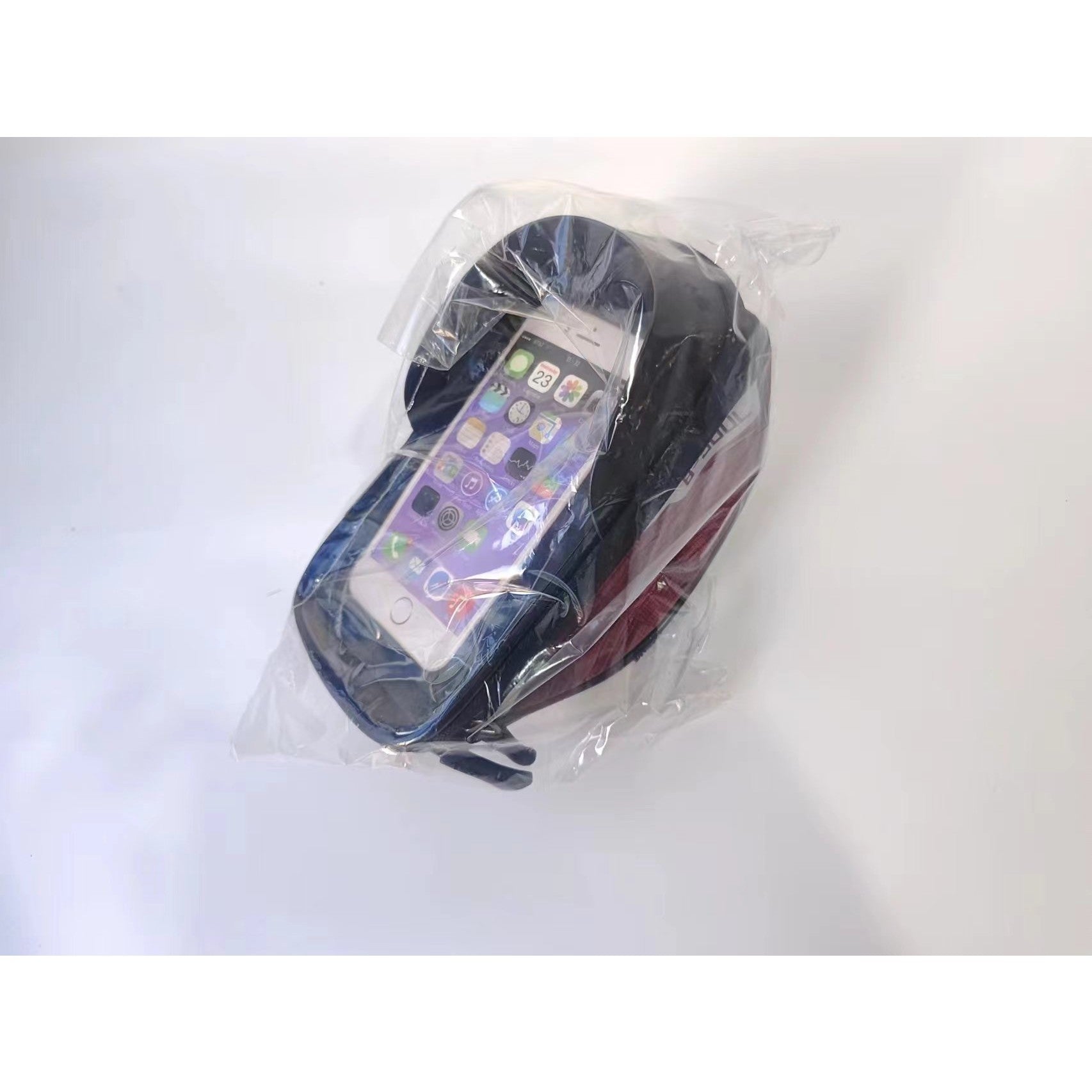 Borseta bicicleta impermeabila cu husa pentru telefon Flippy, montare pe ghidon, compatibila cu telefoane de pana la 16