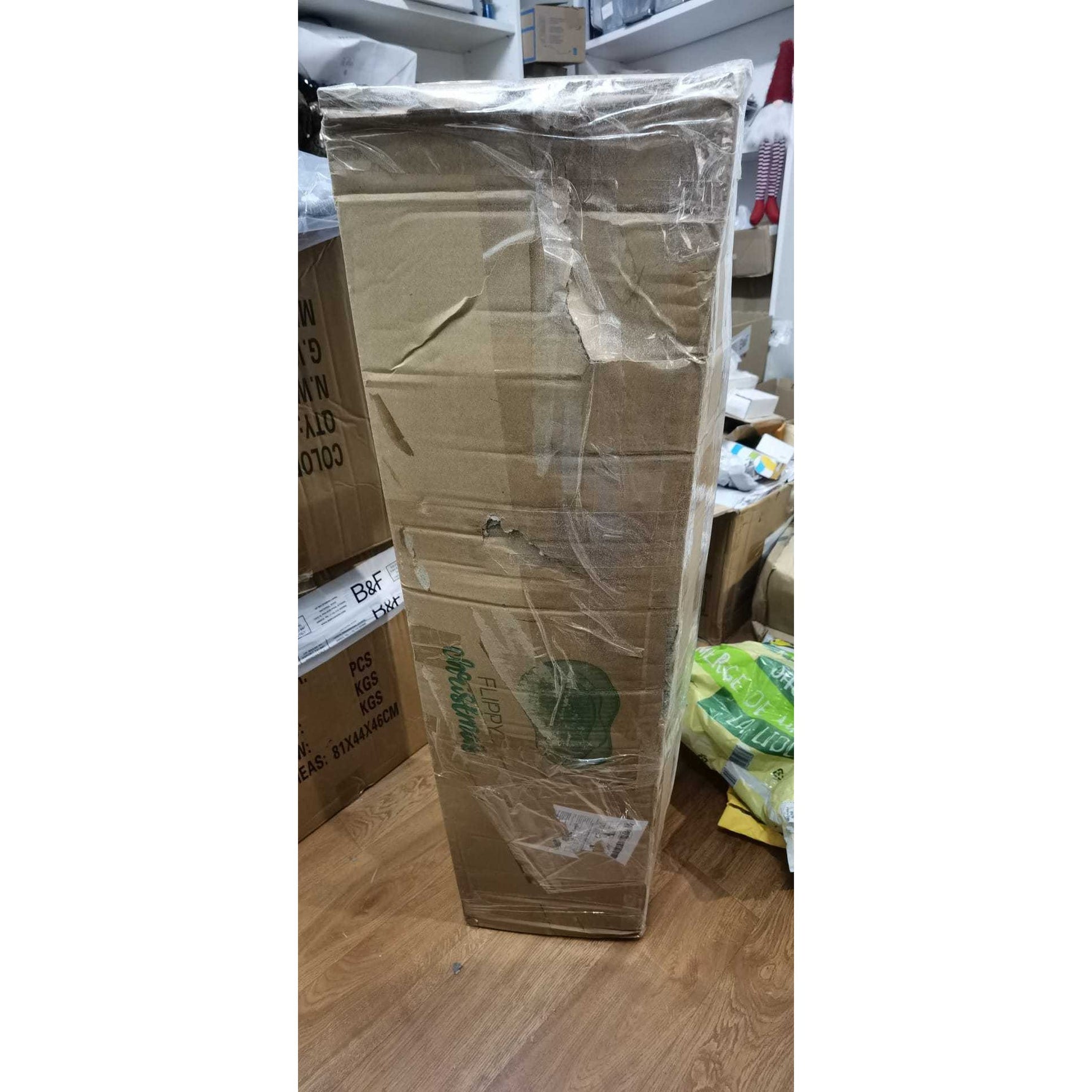 Brad Artificial de Craciun, Flippy, 1.5 m inaltime, Verde, Pulverizat complet alb-tip zapada, Interior/ Exterior,