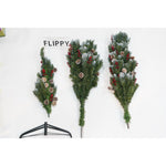Brad Artificial de Craciun, Flippy, Sectionat pentru Perete/ Colt, 2.10 m inaltime, Verde, Decorat, Diametru Inferior