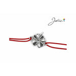 Martisor tip Bratara cu Pandantiv Metalic, Jolie, Snur Textil Rosu, Model Trifoi Inimi, Dimensiune Reglabila, Nod