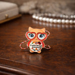 Martisor Brosa Mica in Cutie, Jolie, Model Bufnita O Educatoare Minunata, Metal, 5 x 3 cm, Multicolor