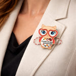 Martisor Brosa Mica in Cutie, Jolie, Model Bufnita O Educatoare Minunata, Metal, 5 x 3 cm, Multicolor
