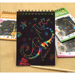 Caiet cu fise razuibile Flippy, DIY Magic Scratch, 12 File, Curcubeu, Creion din Lemn, Cartonase negre, 14.5 x 10 cm,