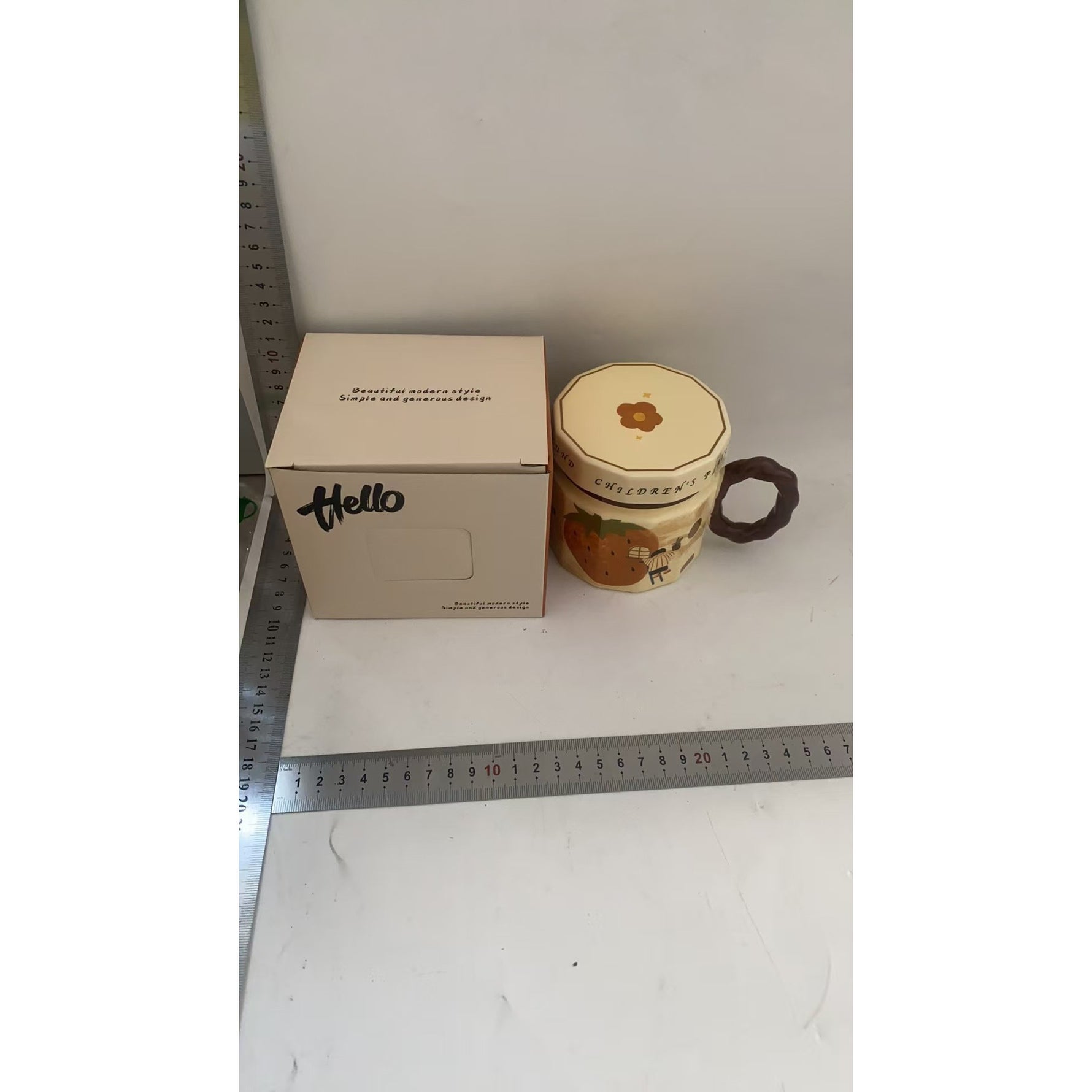 Cana din ceramica, Flippy, Cana pentru Cafea, Ceai, Cana Universala, Unisex, Cana cu Capac, 9 x 8 x 8 cm, 400 ml, Model