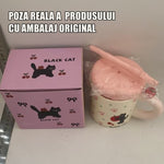 Cana din Ceramica cu Capac si Pai, Flippy, Capacul si Paiul din Silicon Roz, 9x8.5 cm, Model Cute D, Capacitate 380ml