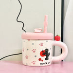 Cana din Ceramica cu Capac si Pai, Flippy, Capacul si Paiul din Silicon Roz, 9x8.5 cm, Model Cute D, Capacitate 380ml