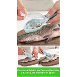 Curatator Manual Solzi de Peste, Flippy, Forma Peste , Recipient cu Capcac pentru Solzi, Plastic, Albastru deschis,