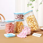 Cutie de Depozitare pentru Bucatarie, Flippy, 2L, din ABS+PET+Silicon, Capac Alb/Albastru, 11.5 x 23 x 8 cm, Transparent