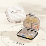 Cutie Medicamente, Flippy, Bej, 7 Compartimente, Portabila si Compacta, 7.8x7.2x3.5 cm, Ideala pentru Uzul Cotidian
