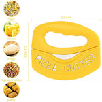 Cutit pentru taiat pizza Flippy, cu protectie din silicon pentru lama, inox, 15.5 cm, galben