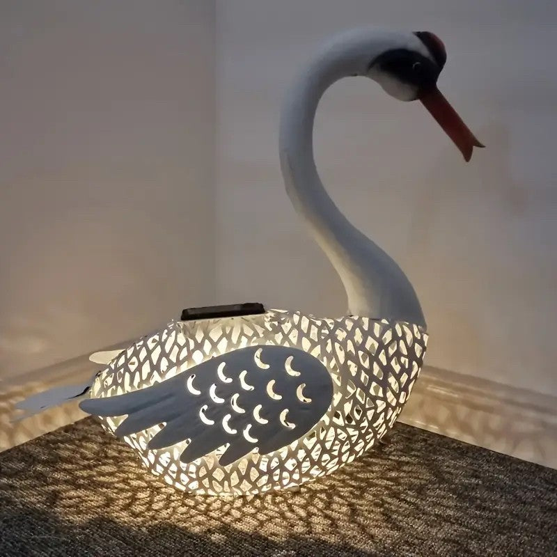 Decoratiune de Gradina cu Lampa solara, Flippy, Model Lebada, Iluminare Led si Incarcare Solara, 39.5 x 35.5 x 14 cm,